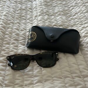 Ray-Ban New Wayfarer Sunglasses with Case
